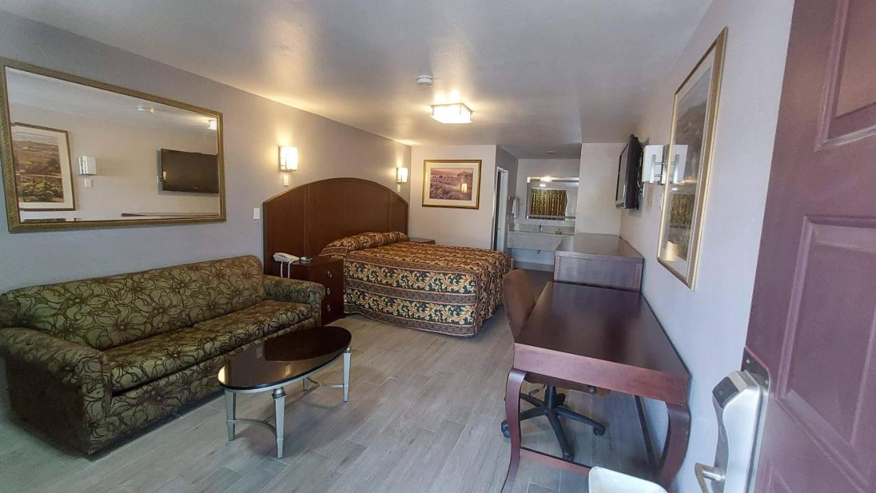 Regency Inn Norco Extérieur photo
