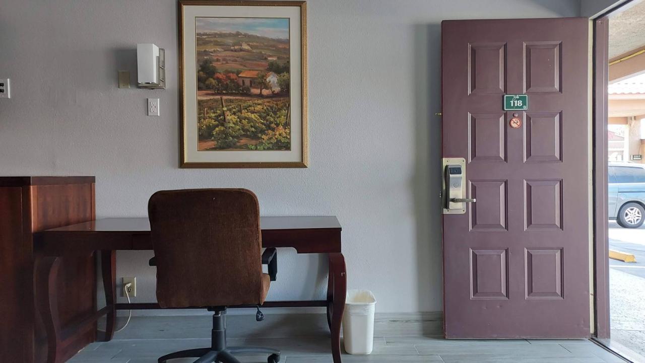 Regency Inn Norco Extérieur photo