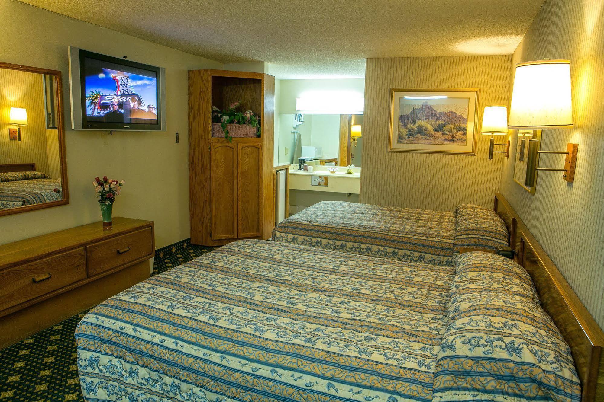 Regency Inn Norco Extérieur photo